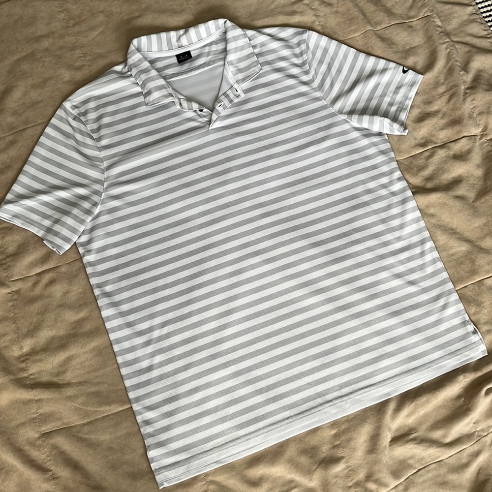 OAKLEY White and Grey Striped Collard Shirt Mens Size 2XL